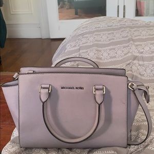 ❤️AUTHENTIC & AFFORDABLE MK LAVENDER SELMA BAG❤️